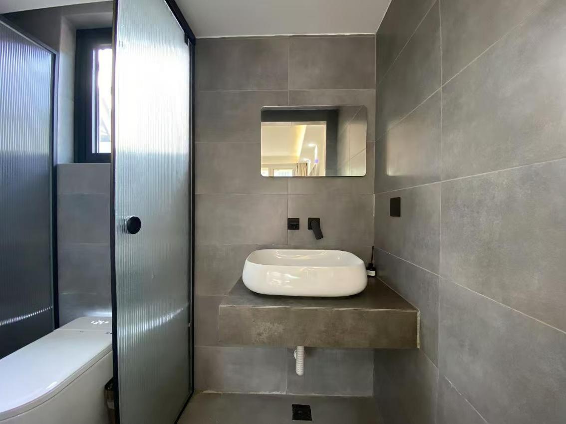 Beijing Hills & Hutong City Retreat Near Forbidden City & Line 4 Multi-Room Options Екстер'єр фото